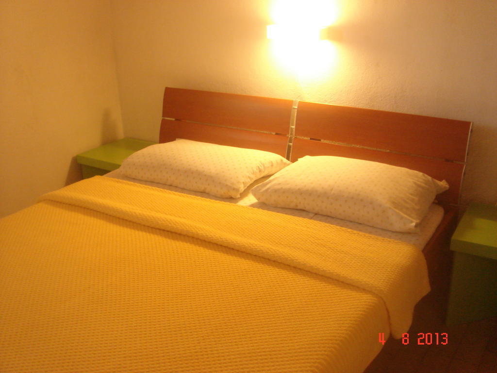 Apartments Renata Primošten Chambre photo