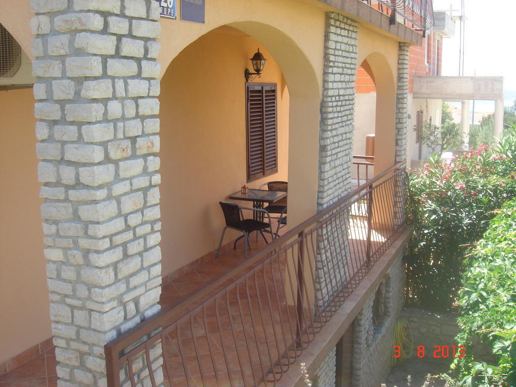 Apartments Renata Primošten Chambre photo