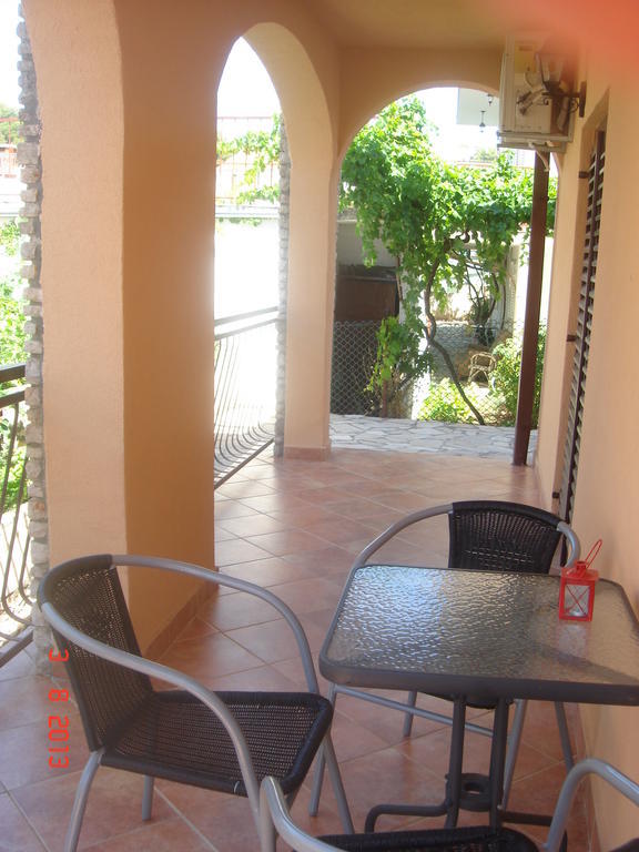 Apartments Renata Primošten Chambre photo