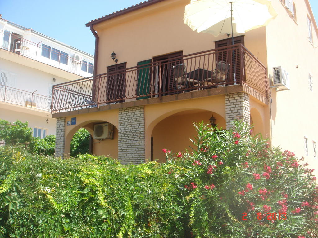 Apartments Renata Primošten Extérieur photo