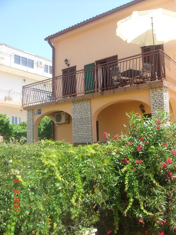 Apartments Renata Primošten Extérieur photo